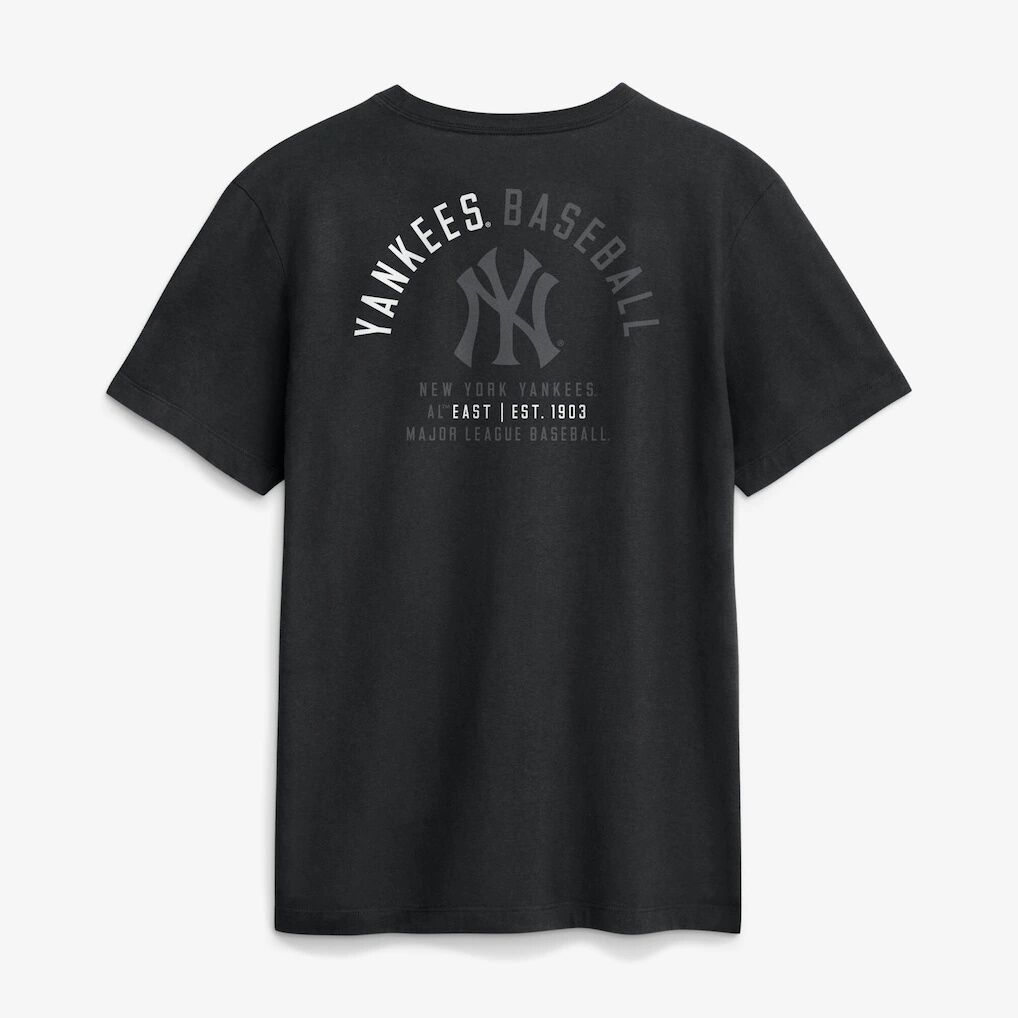 New York Yankees Nike Split Logo T-Shirt