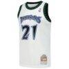 Kevin Garnett Minnesota Timberwolves Mitchell & Ness Hardwood Classics Swingman Jersey - White - Side View
