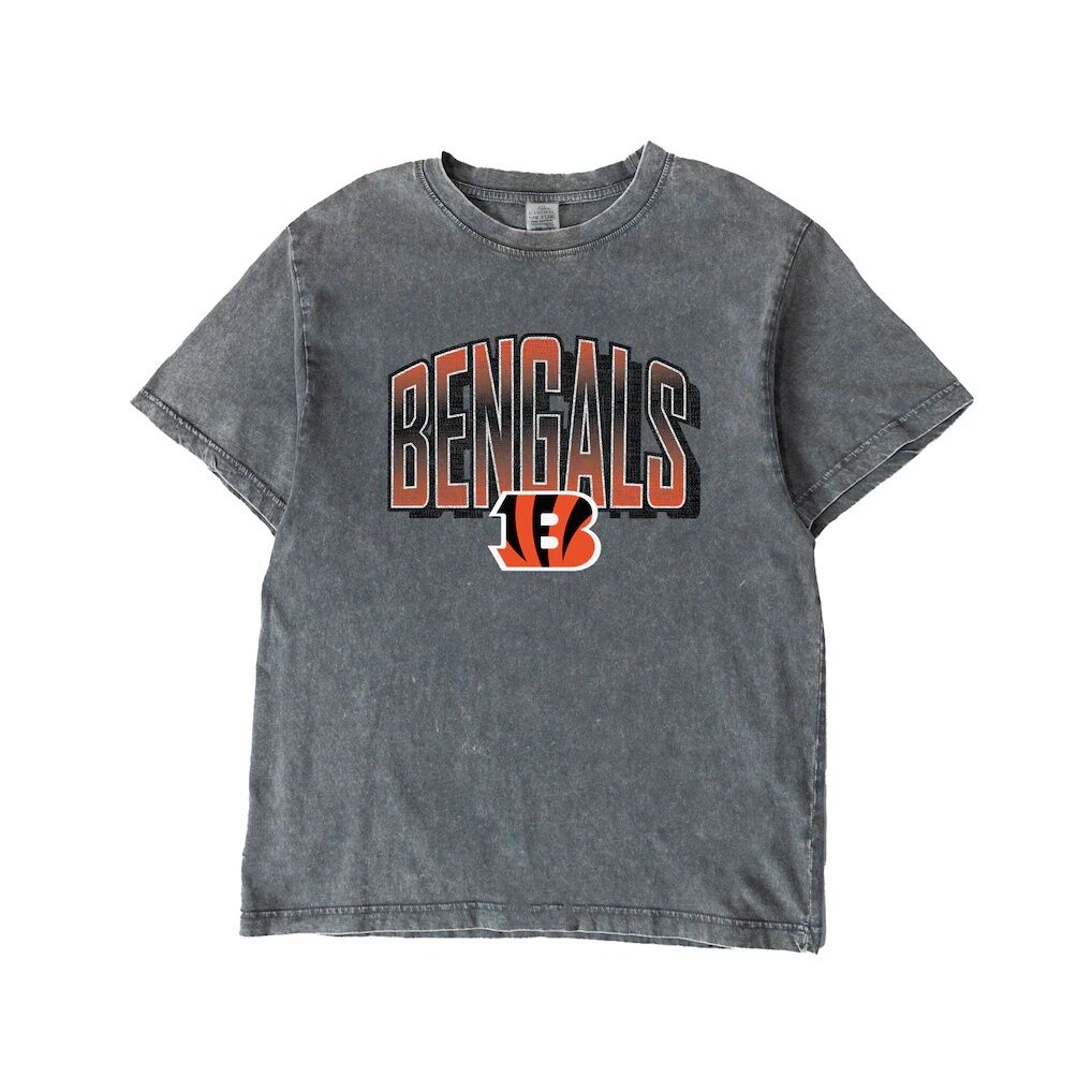 Cincinnati Bengals Gameday Couture Women's Peak Performance Oversized Snow Wash T-Shirt