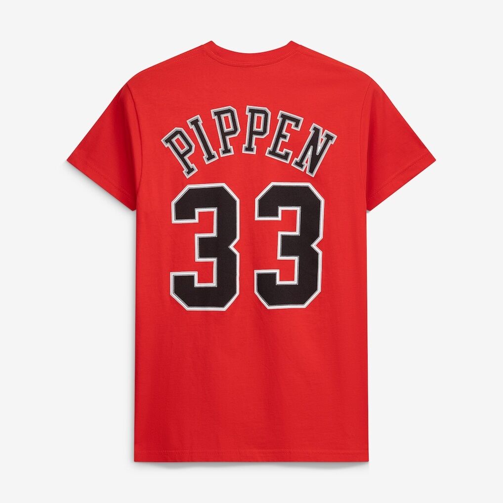 Scottie Pippen Chicago Bulls Mitchell & Ness Unisex Hardwood Classics Name & Number T-Shirt