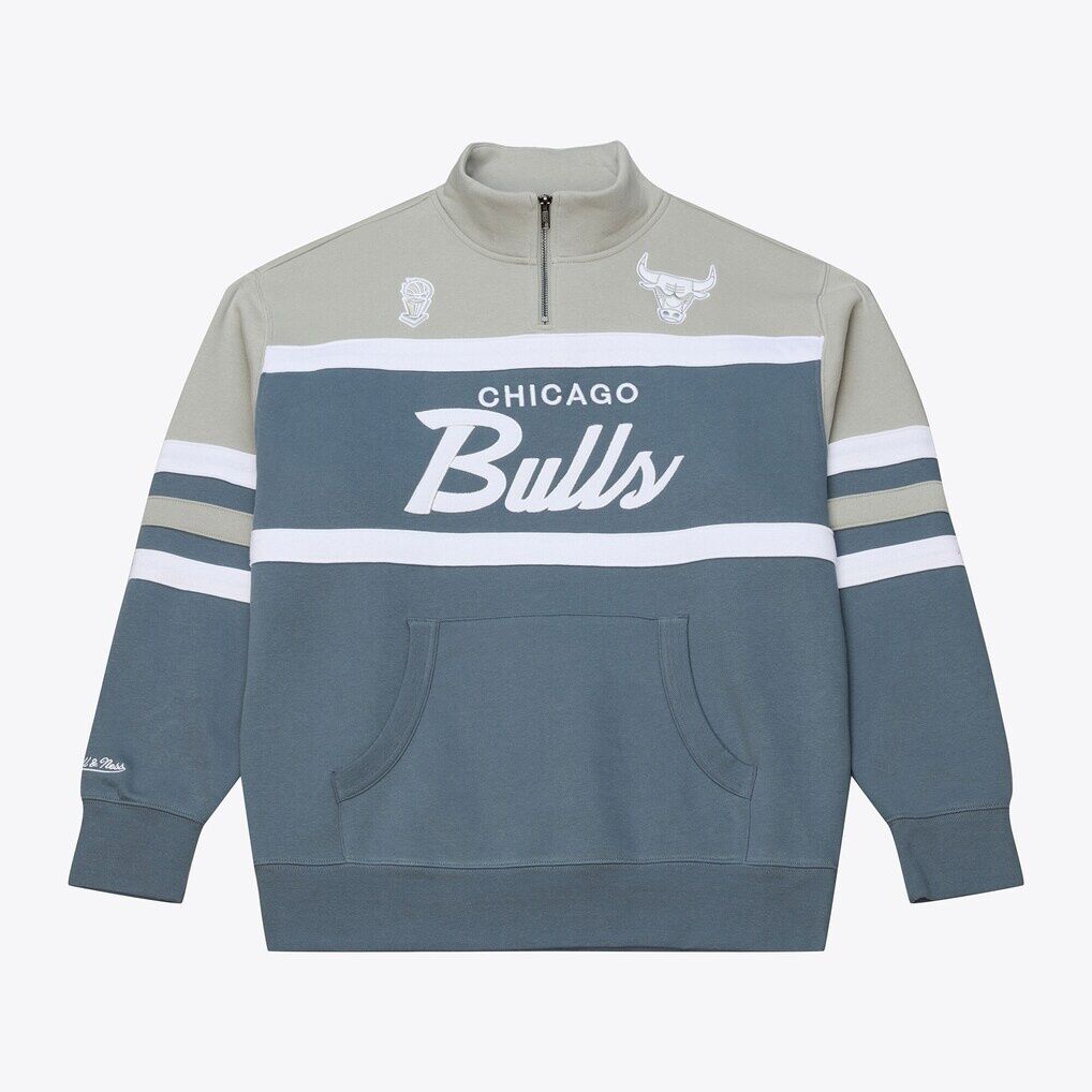 Chicago Bulls Mitchell & Ness Thunderstorm Head Coach Quarter-Zip Jacket