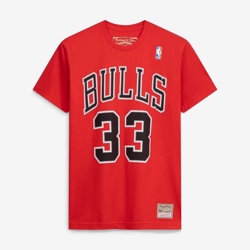 Scottie Pippen Chicago Bulls Mitchell & Ness Hardwood Classics Name & Number Player T-Shirt