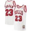 Michael Jordan Chicago Bulls Mitchell & Ness 1995 Hardwood Classics Authentic Jersey - White - Front View