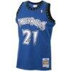 Kevin Garnett Minnesota Timberwolves Mitchell & Ness 2003/04 Hardwood Classics Swingman Jersey - Blue - Side View