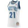 Kevin Garnett Minnesota Timberwolves Mitchell & Ness 1995/96 Hardwood Classics Swingman Jersey - White - Side View
