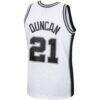 Tim Duncan San Antonio Spurs Mitchell & Ness 1998/99 Hardwood Classics Swingman Jersey - White - Detail View